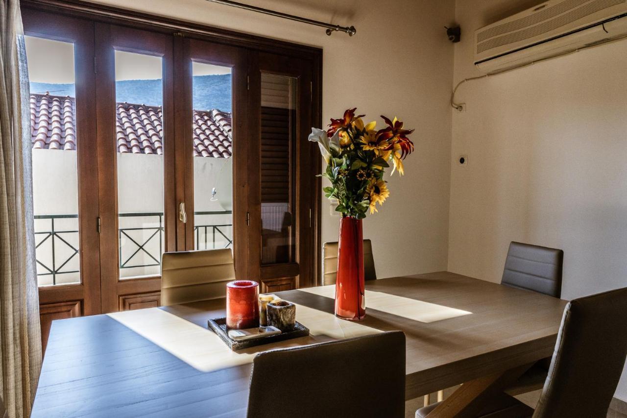 Cactus Maisonette Near Airport Villa Pórto Ráfti Eksteriør billede