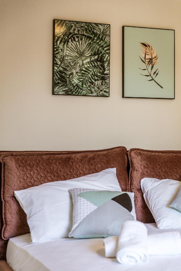 Cactus Maisonette Near Airport Villa Pórto Ráfti Eksteriør billede