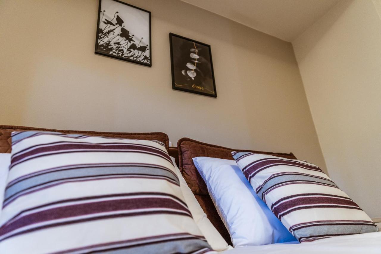 Cactus Maisonette Near Airport Villa Pórto Ráfti Eksteriør billede