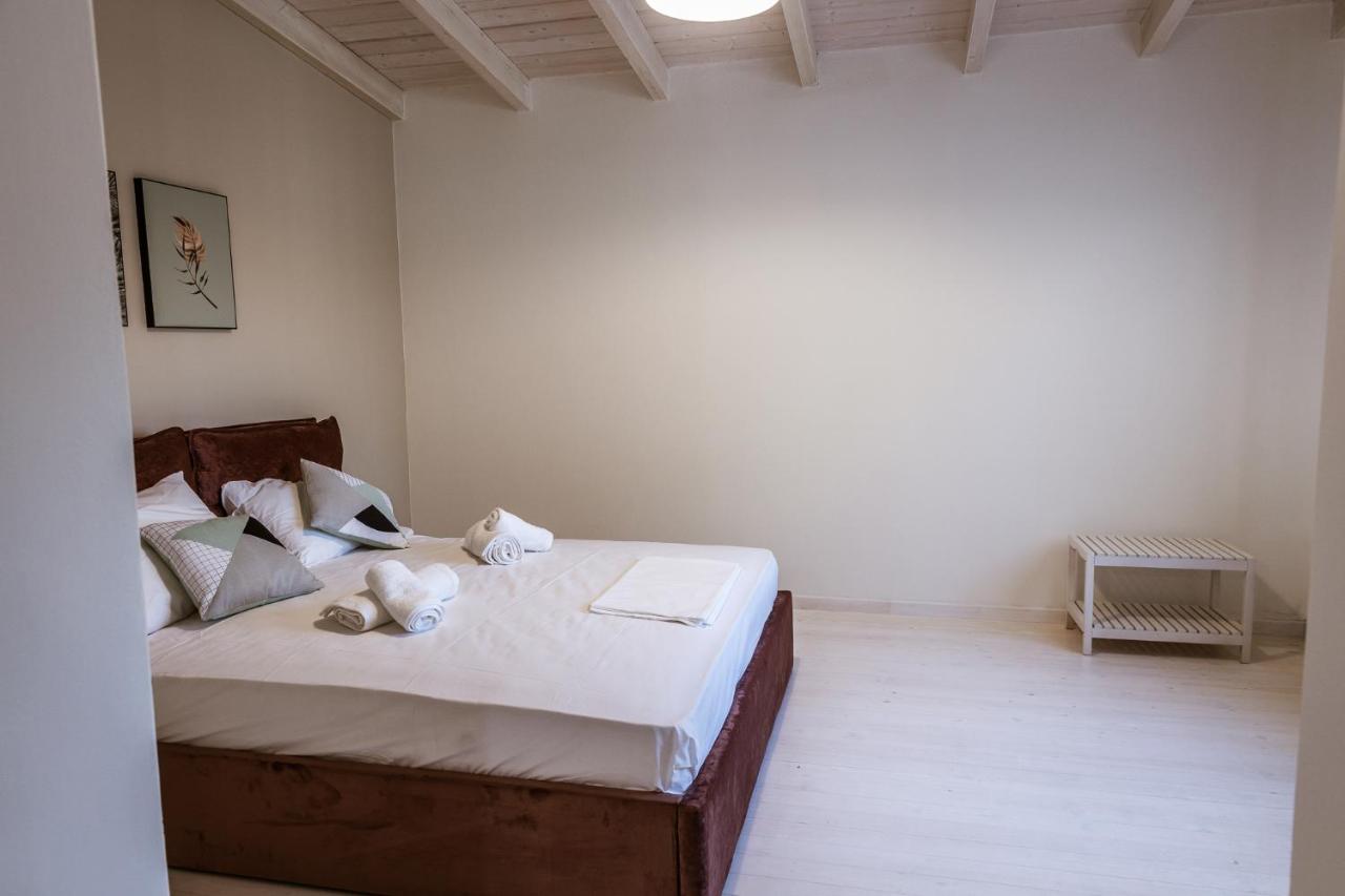 Cactus Maisonette Near Airport Villa Pórto Ráfti Eksteriør billede