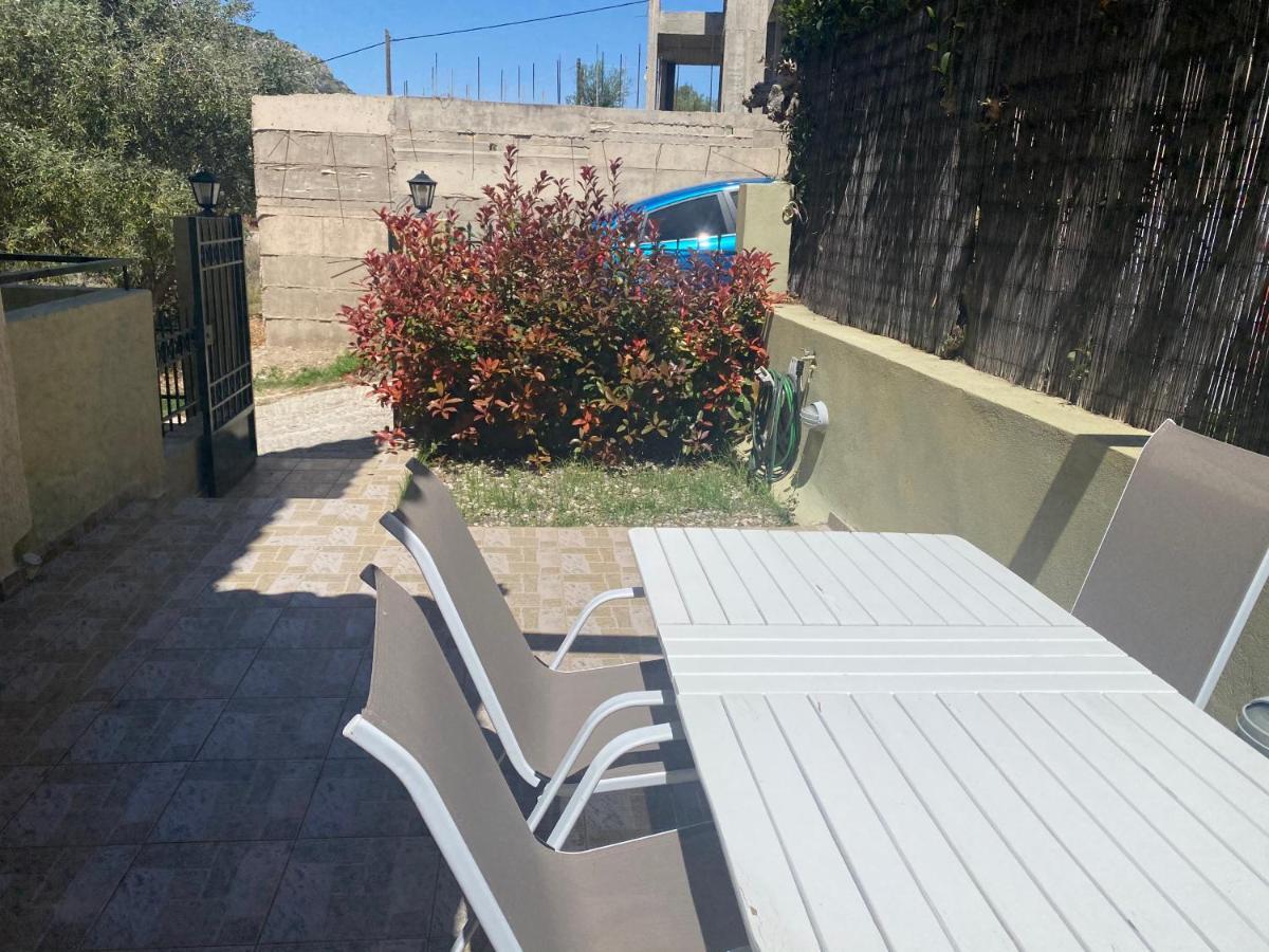 Cactus Maisonette Near Airport Villa Pórto Ráfti Eksteriør billede